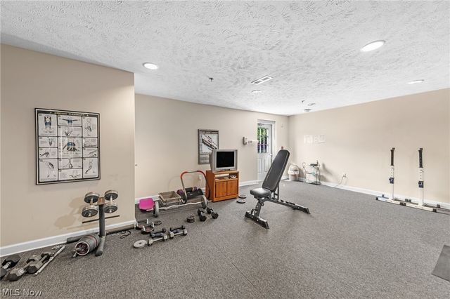 2885 Pease Drive 103, Rocky River, OH 44116