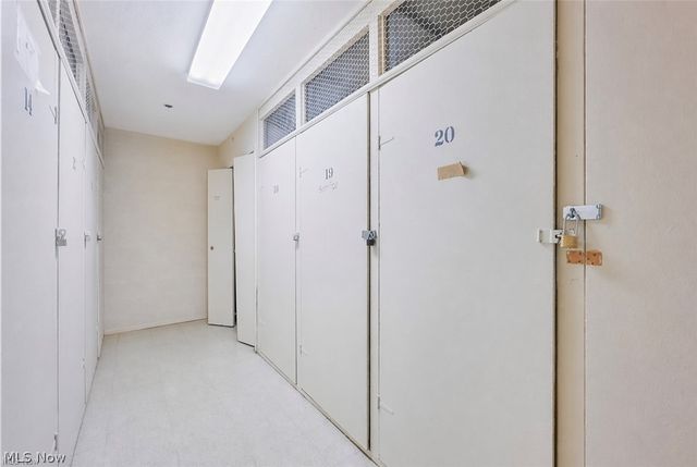 2885 Pease Drive 103, Rocky River, OH 44116