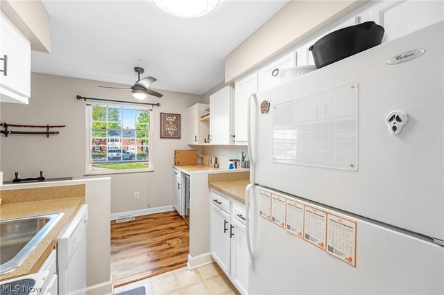 2885 Pease Drive 103, Rocky River, OH 44116