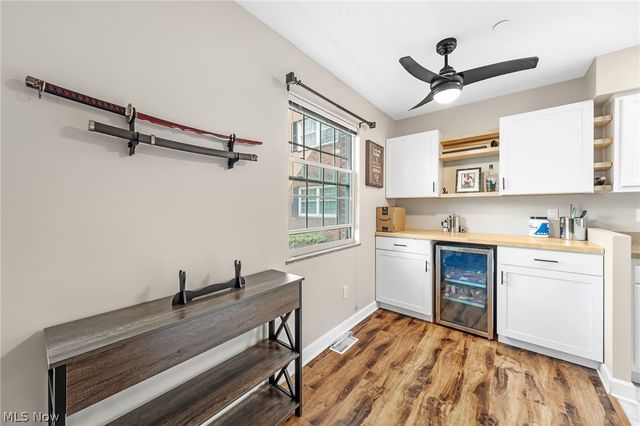 2885 Pease Drive 103, Rocky River, OH 44116