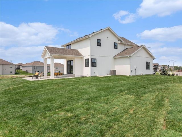 1400 N 157th Lane, Basehor, KS 66007