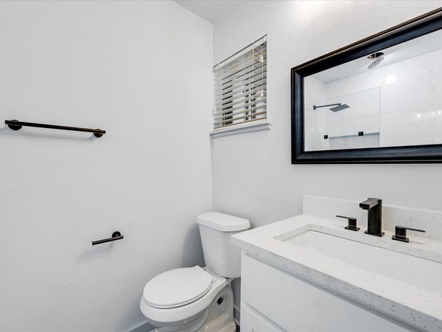 10039 Shadyview Drive, Dallas, TX 75238