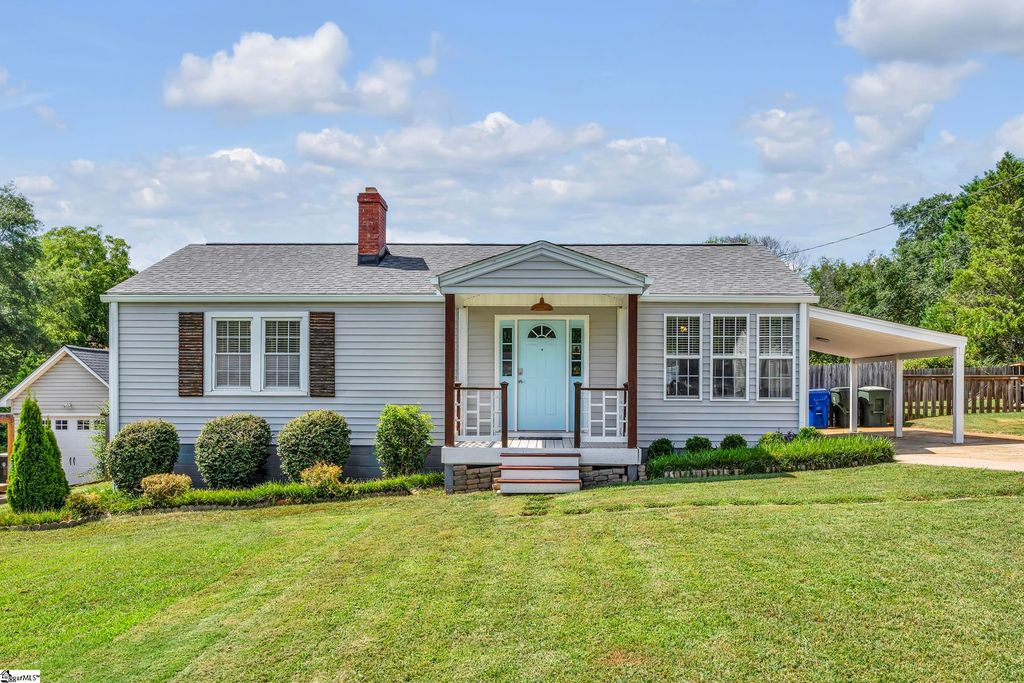11 Princeton Avenue, Greenville, SC 29607