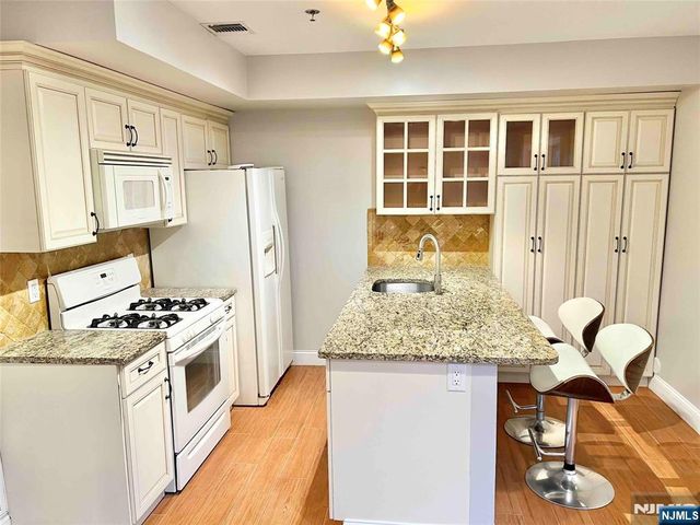 284 John Street 1, Cliffside Park, NJ 07010
