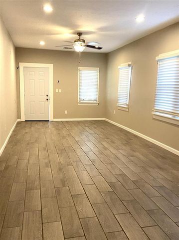 325 W 2nd Street, Edmond, OK 73003