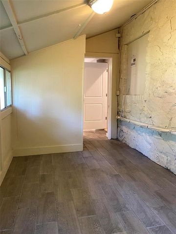 325 W 2nd Street, Edmond, OK 73003