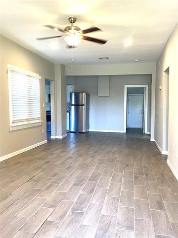 325 W 2nd Street, Edmond, OK 73003