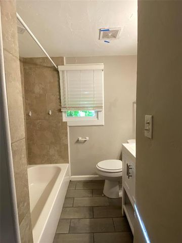 325 W 2nd Street, Edmond, OK 73003