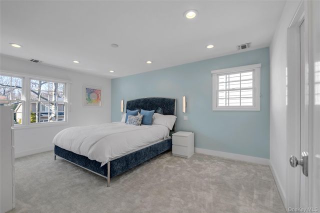 20 Seagull Lane, Port Washington, NY 11050