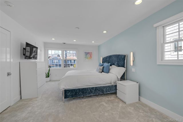 20 Seagull Lane, Port Washington, NY 11050