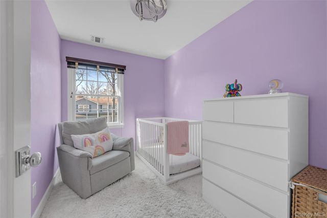 20 Seagull Lane, Port Washington, NY 11050