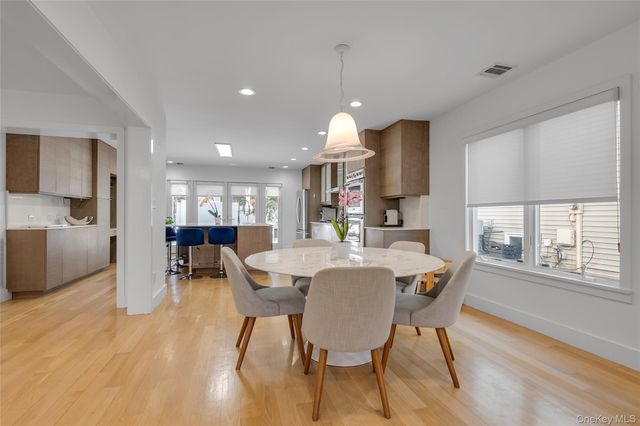 20 Seagull Lane, Port Washington, NY 11050