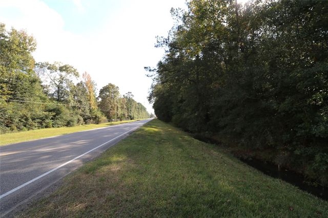 29633 Huffman Cleveland Road, Huffman, TX 77336