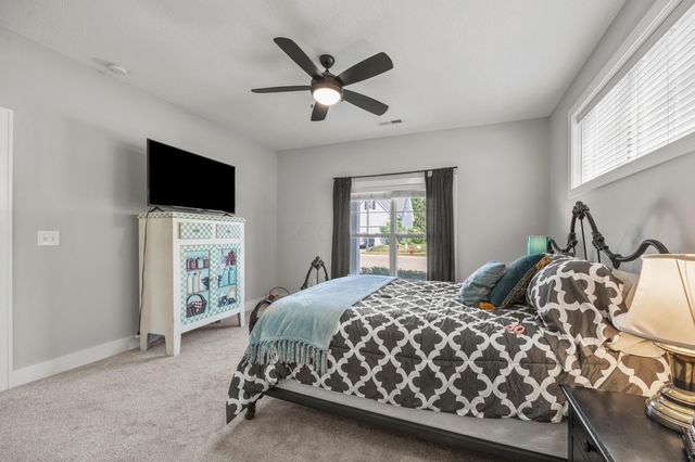 313 Middleburn Street, Johnstown, OH 43031