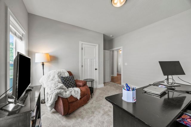 313 Middleburn Street, Johnstown, OH 43031