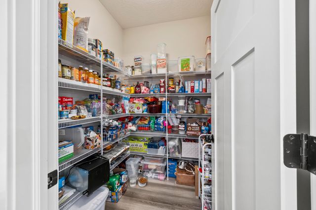 313 Middleburn Street, Johnstown, OH 43031