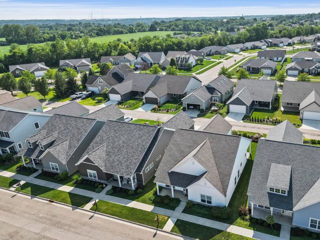 313 Middleburn Street, Johnstown, OH 43031