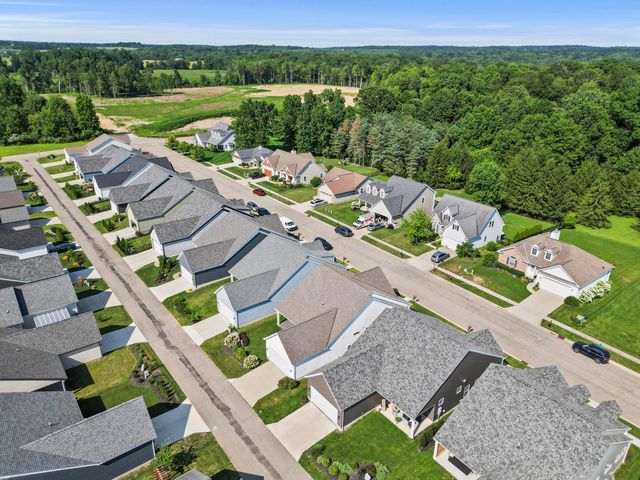 313 Middleburn Street, Johnstown, OH 43031