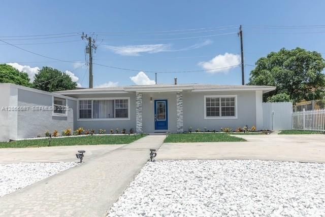 935 NE 164th Street, North Miami Beach, FL 33162