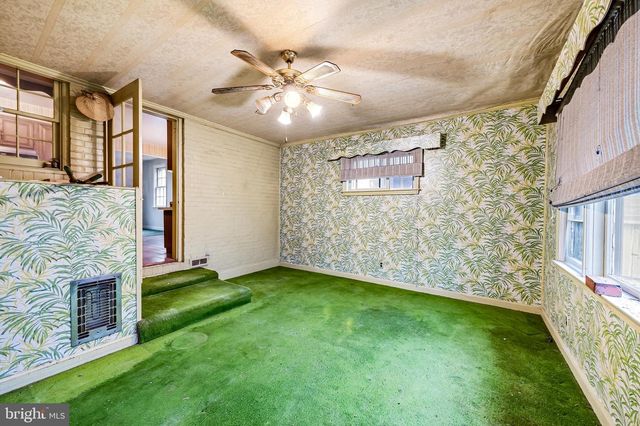 3737 SYLVAN DR, Gwynn Oak, MD 21207