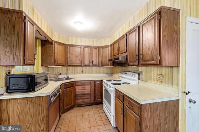 3737 SYLVAN DR, Gwynn Oak, MD 21207