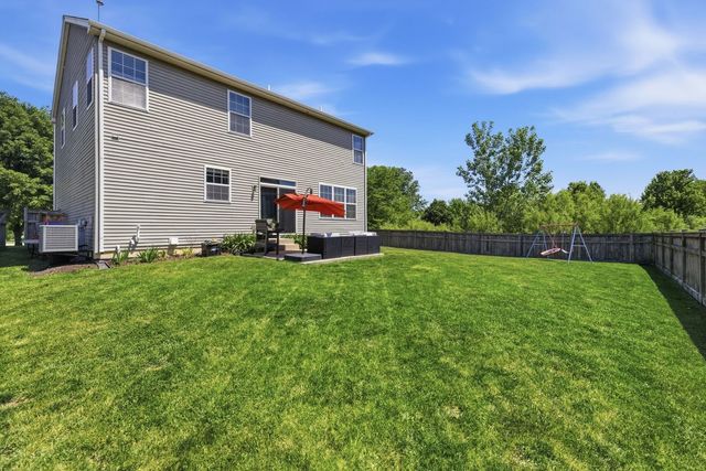 803 W Courtland Street, Mundelein, IL 60060