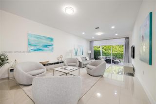 5230 NW 104th Court, Doral, FL 33178