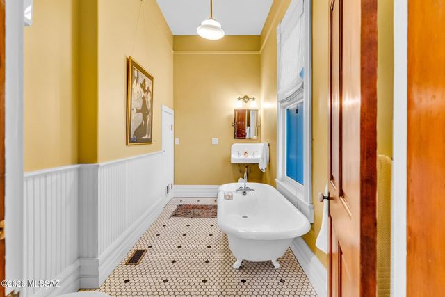 230 S Herbert Avenue, Tucson, AZ 85701