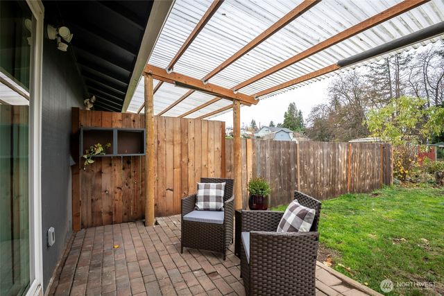 5609 5611 104th Street E, Puyallup, WA 98373