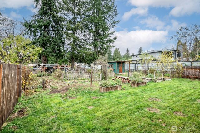 5609 5611 104th Street E, Puyallup, WA 98373