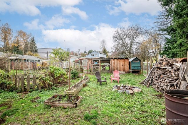 5609 5611 104th Street E, Puyallup, WA 98373