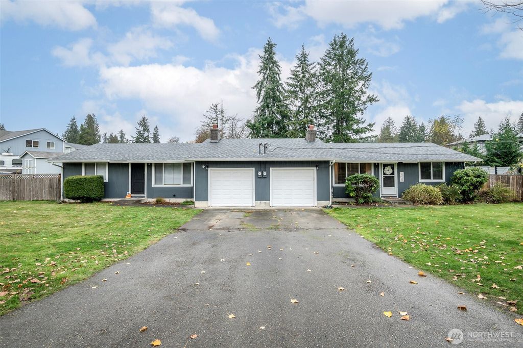 5609 5611 104th Street E, Puyallup, WA 98373