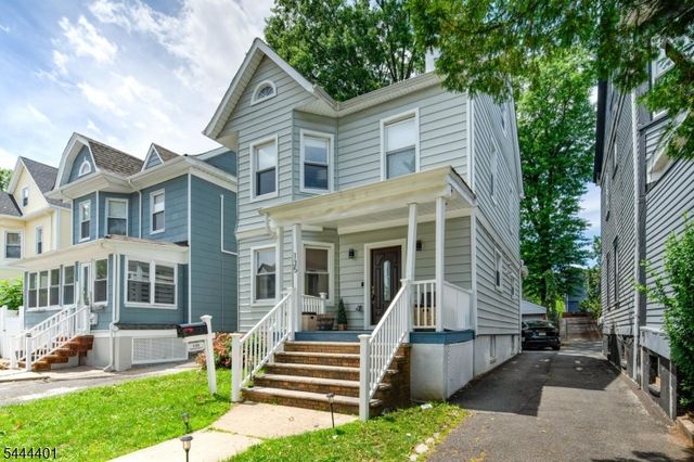 135 Sanford St, East Orange City, NJ 07018
