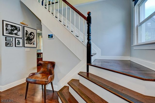 135 Sanford St, East Orange City, NJ 07018