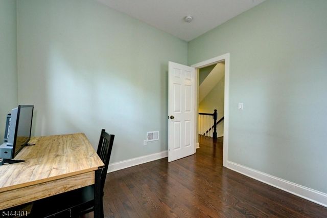 135 Sanford St, East Orange City, NJ 07018
