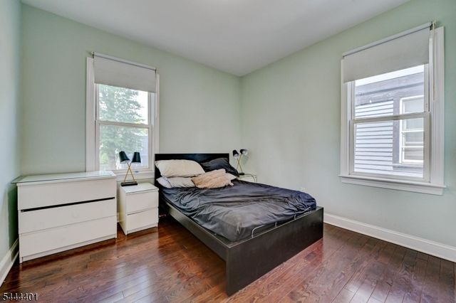 135 Sanford St, East Orange City, NJ 07018