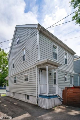 135 Sanford St, East Orange City, NJ 07018