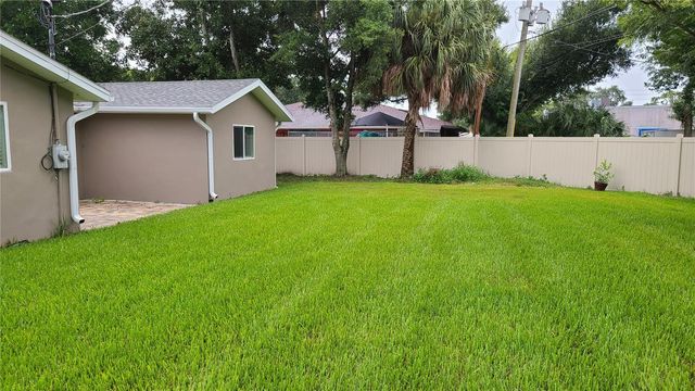 1718 CARDINAL DR, Clearwater, FL 33759