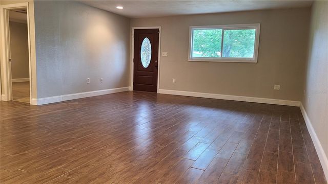 1718 CARDINAL DR, Clearwater, FL 33759