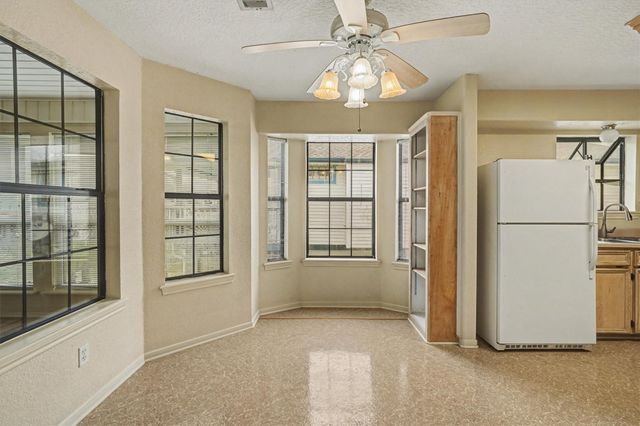 4 S Flamingo Street, La Marque, TX 77568