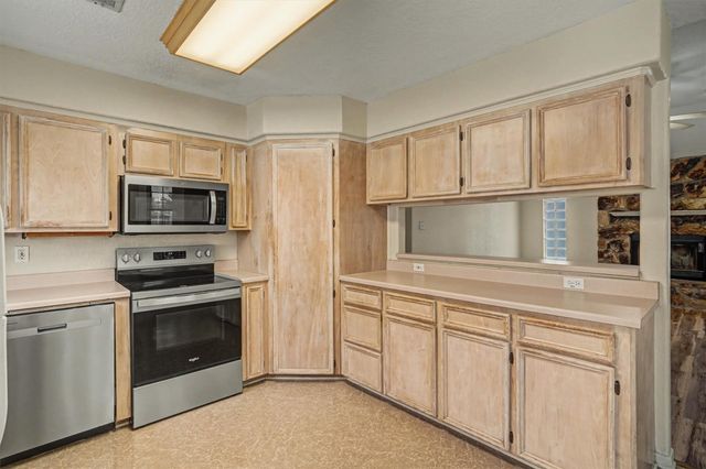 4 S Flamingo Street, La Marque, TX 77568