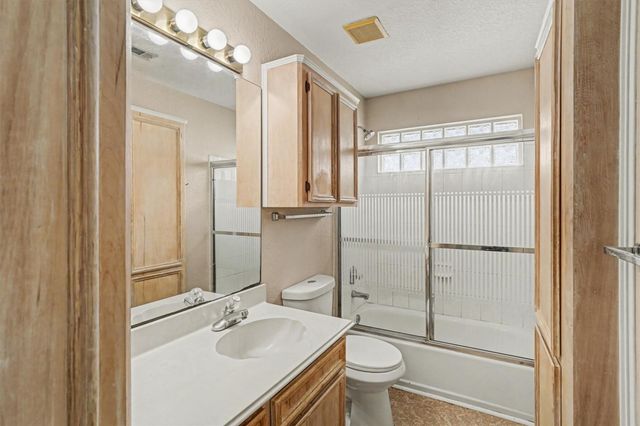 4 S Flamingo Street, La Marque, TX 77568