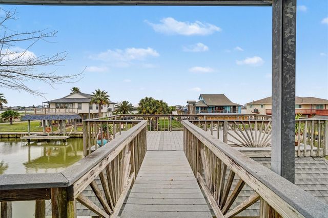 4 S Flamingo Street, La Marque, TX 77568