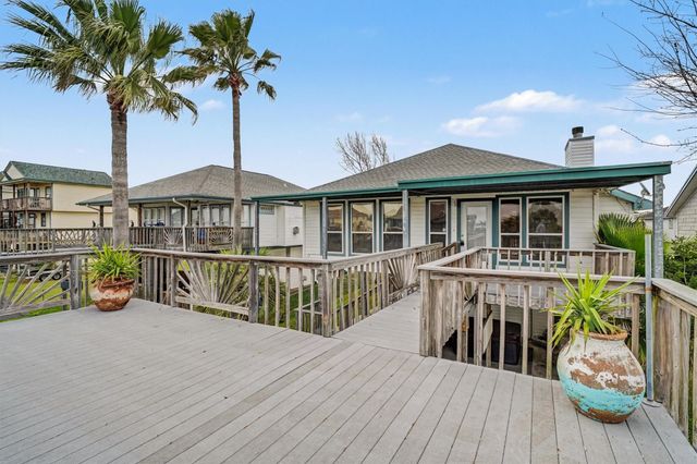 4 S Flamingo Street, La Marque, TX 77568