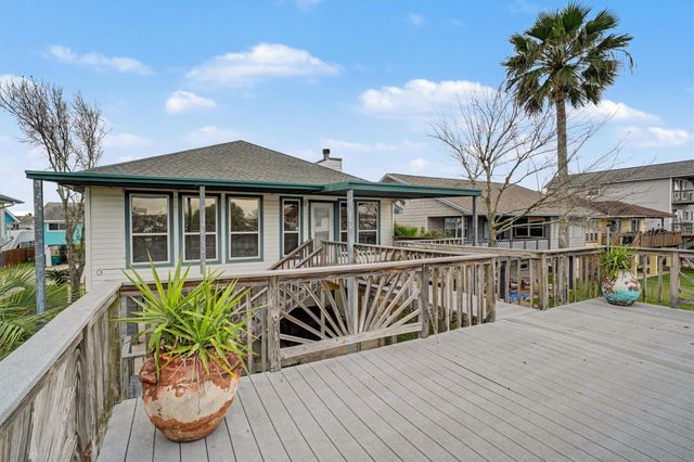 4 S Flamingo Street, La Marque, TX 77568