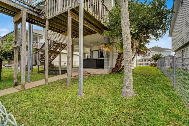 4 S Flamingo Street, La Marque, TX 77568
