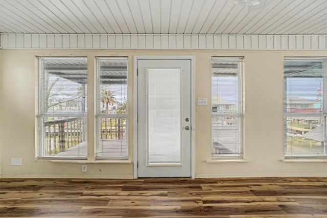 4 S Flamingo Street, La Marque, TX 77568