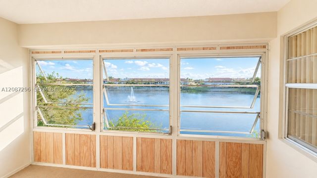 12900 SW 13th St 413E, Pembroke Pines, FL 33027