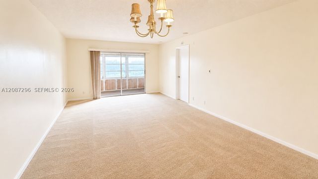 12900 SW 13th St 413E, Pembroke Pines, FL 33027
