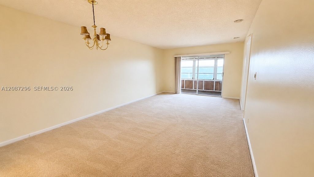 12900 SW 13th St 413E, Pembroke Pines, FL 33027